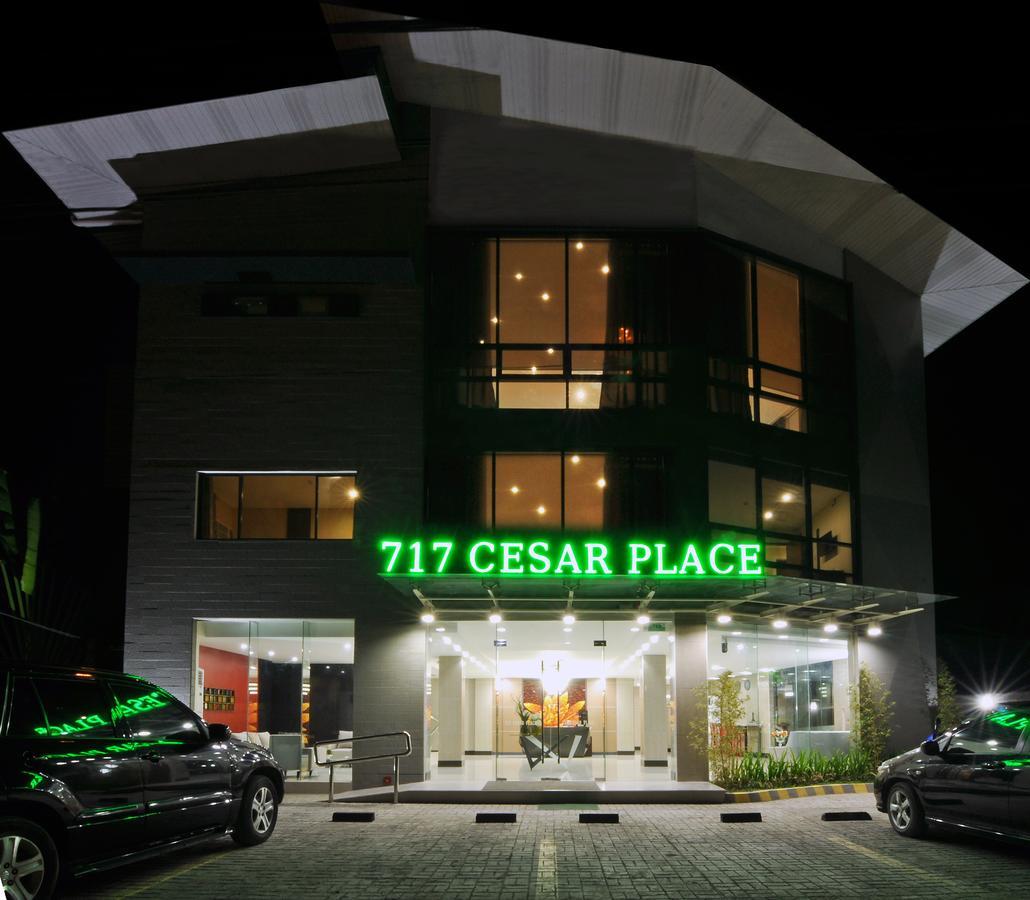 塞萨尔广场717号酒店 塔比拉兰 外观 照片